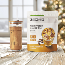 Carica l&#39;immagine nel visualizzatore di Gallery, High Protein Iced Coffee gusto Latte Macchiato 308 gr
